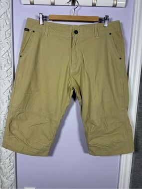 Kuhl Men’s Tan Boulder Cargo Outdoor Shorts Size 36